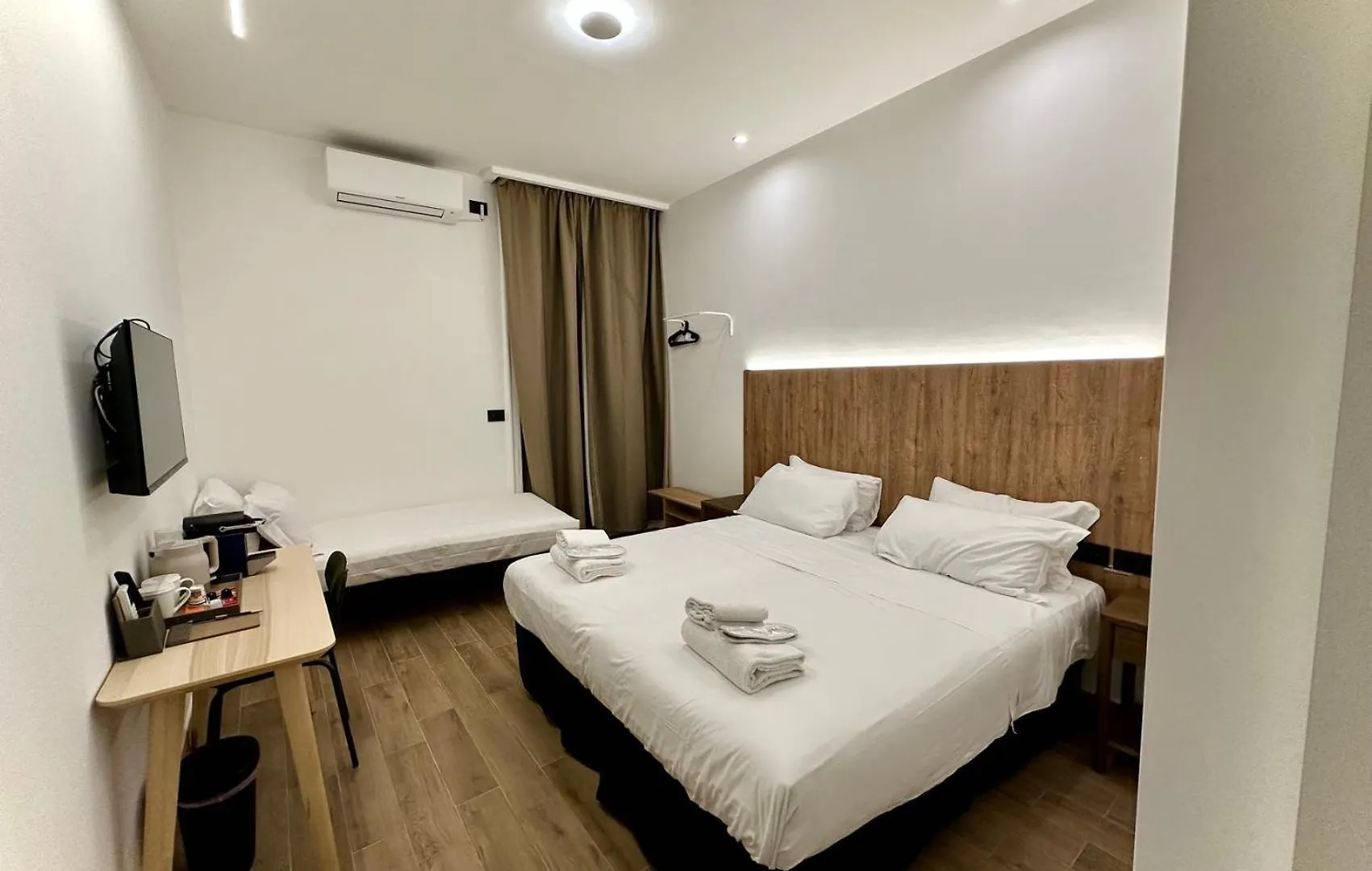 Guest house Domus House Hotel Rome